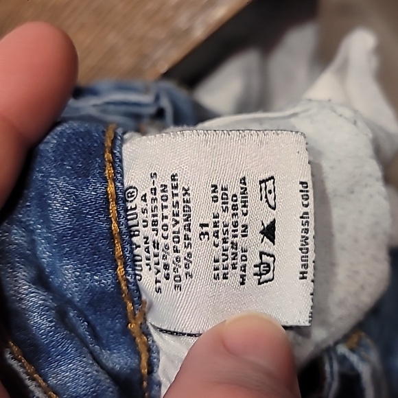 Judy Blue Cuffed Denim Jean Shorts Size 31 - Picture 5 of 5